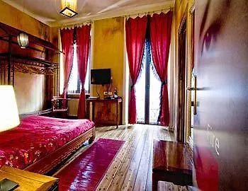 Bed and Breakfast Villa Doree 3*
